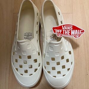 Vans slip on shoes
